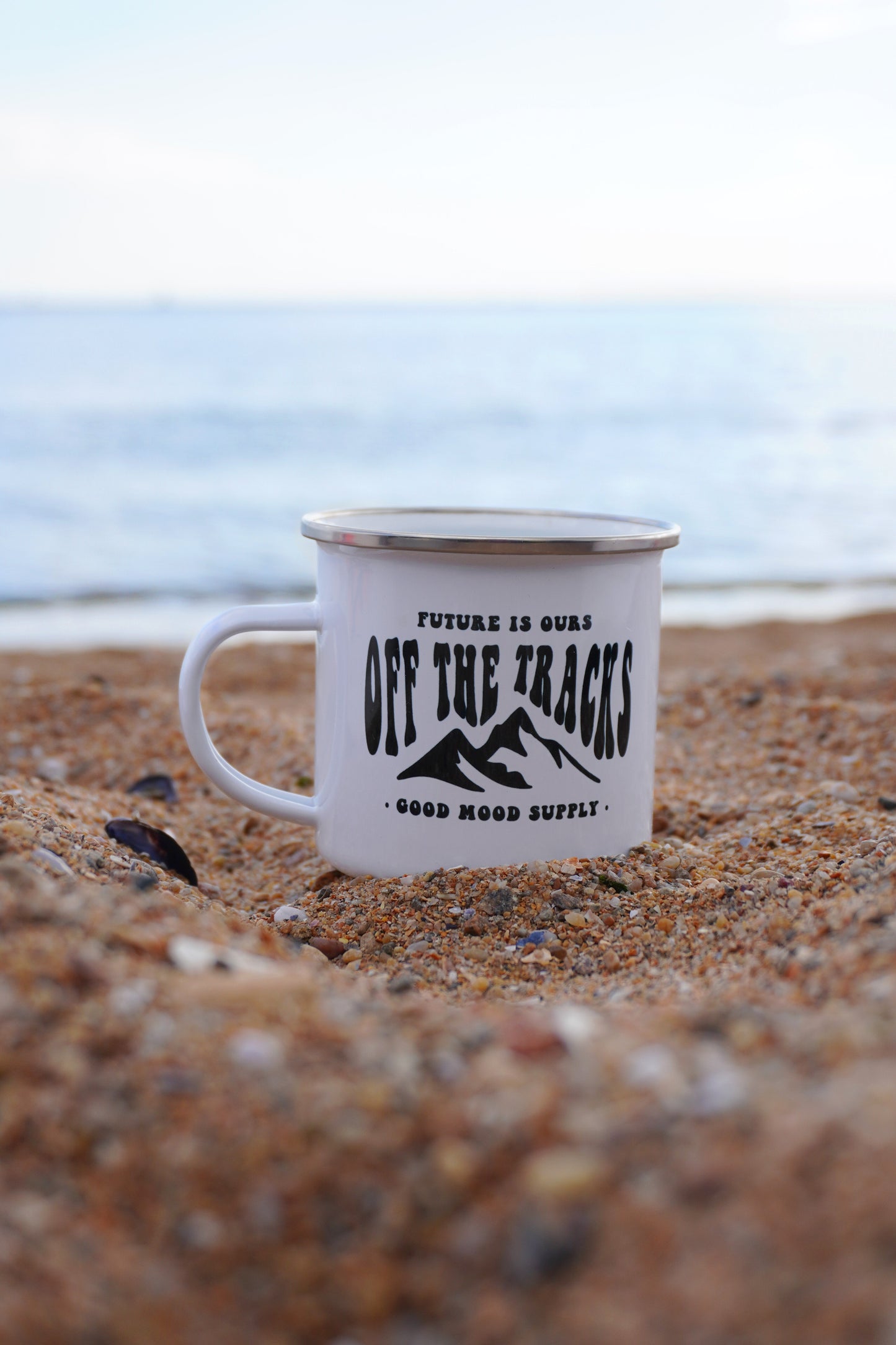 mug email future is ours off the tracks plage